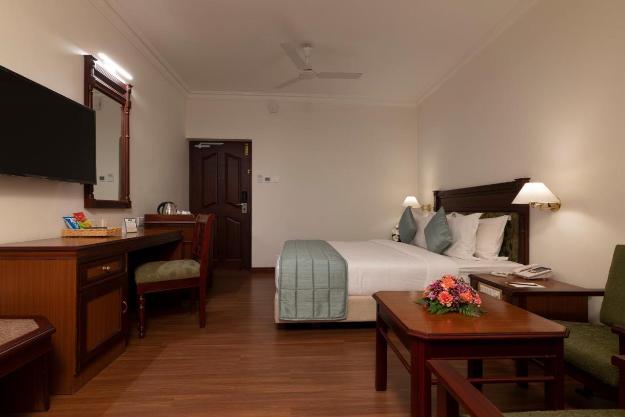 Issacs Residency Hotel Munnar Luaran gambar