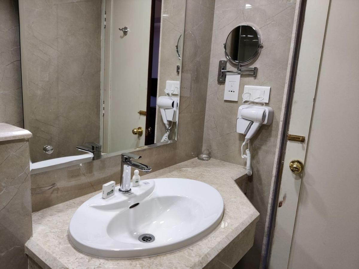 Issacs Residency Hotel Munnar Luaran gambar